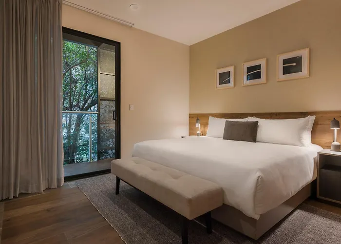 Leonora By Viadora Hotel