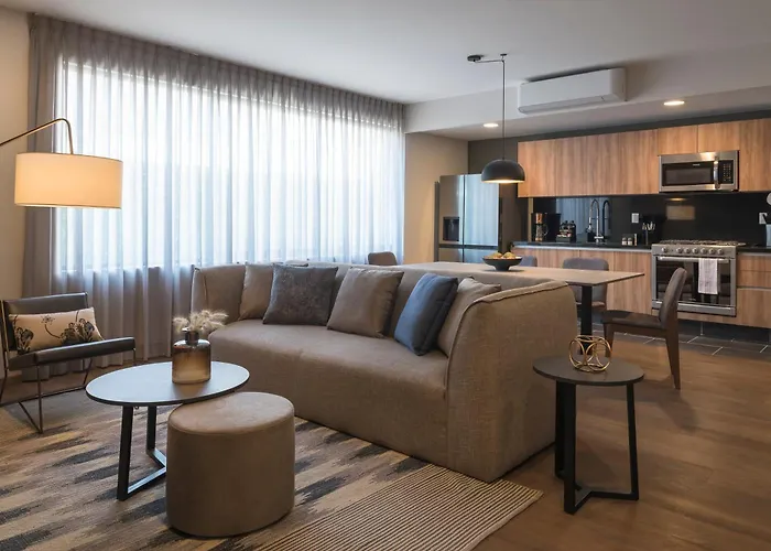Leonora By Viadora Hotel